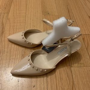 Brand new kitten heels